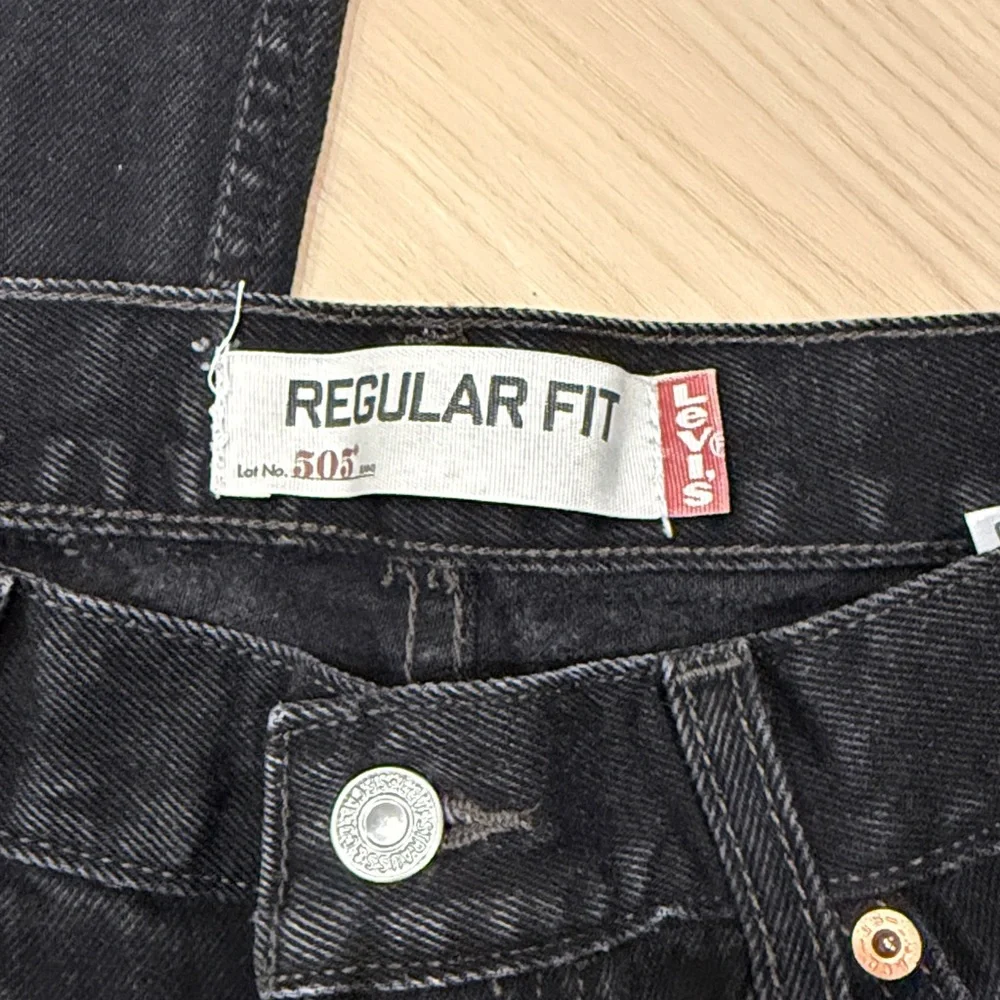 Levi’s 505 Black jeans 33x30